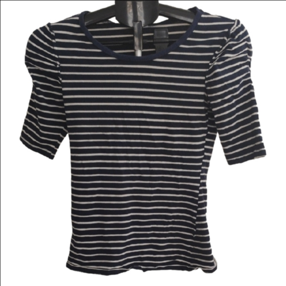 🚨5 For $25🚨Navy and White Striped Women's Top